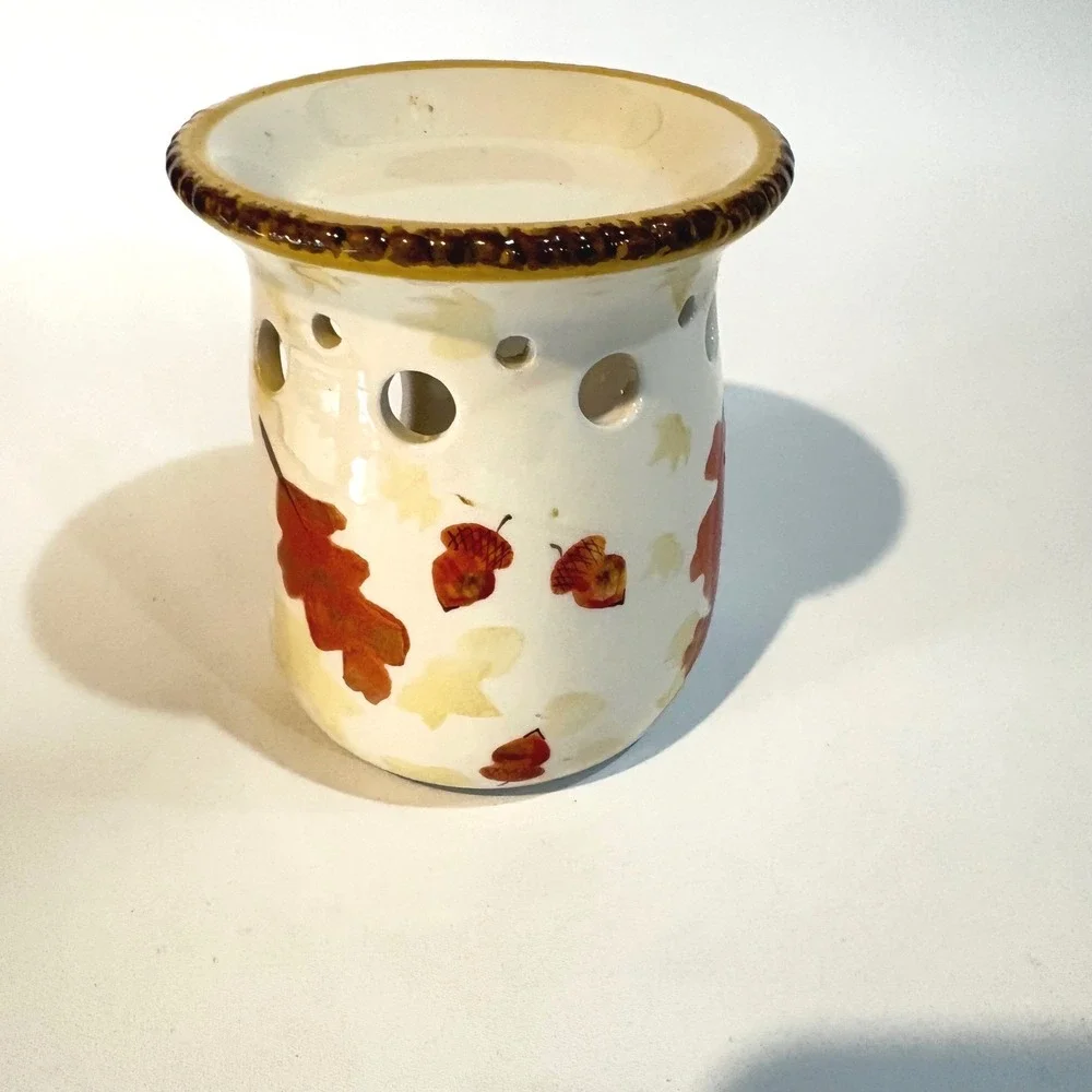 Autumn Leaves Ceramic Tea Light Wax Warmer Fall Acorn Scalloped Rim Cream 5in